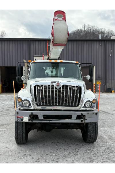 2014 International 7400 Altec Material Handler (860092) - Image 10